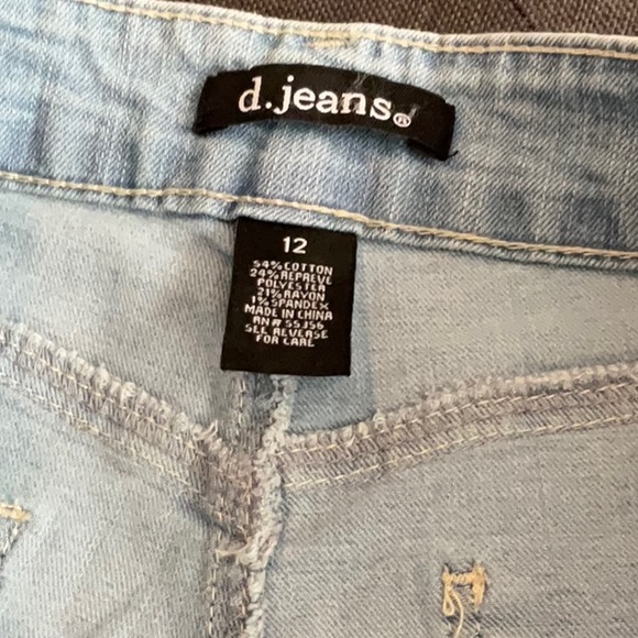d. jeans Straight Leg Light Blue Jeans - Picture 4 of 7